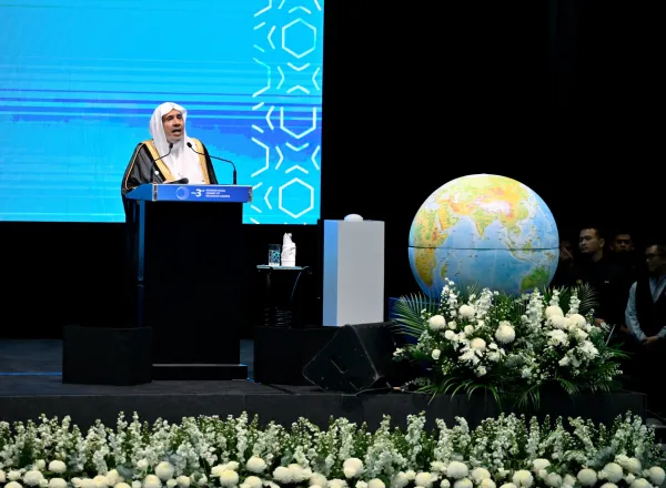 صور من القمة الدولية الثالثة للقيادات الدينية، بمشاركة معالي الأمين العام، رئيس هيئة علماء المسلمين، فضيلة الشيخ د. ⁧‫محمد العيسى‬⁩ ‬⁩ متحدثا رئيسيا في حفل الافتتاح