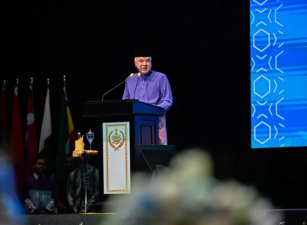 Le Secrétaire général de la Ligue islamique mondiale prononce une allocution d’ouverture lors du 3ème Sommet international des responsables religieux à Kuala Lumpur