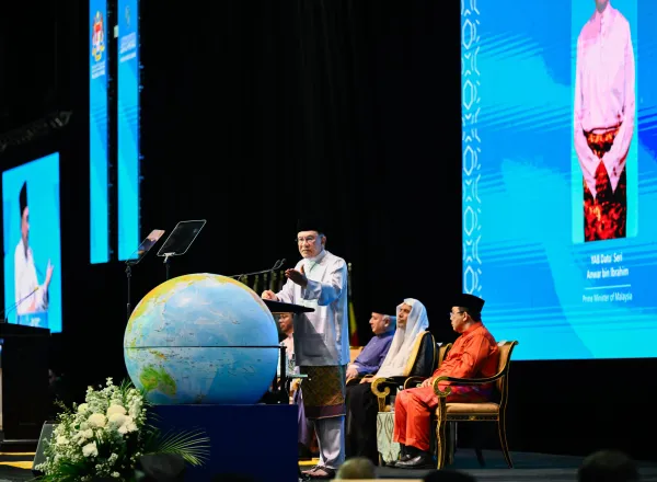 Le Secrétaire général de la Ligue islamique mondiale prononce une allocution d’ouverture lors du 3ème Sommet international des responsables religieux à Kuala Lumpur