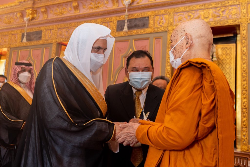 H.E. Dr. Mohammad Alissa met with the head of the Buddhist leadership in Thailand