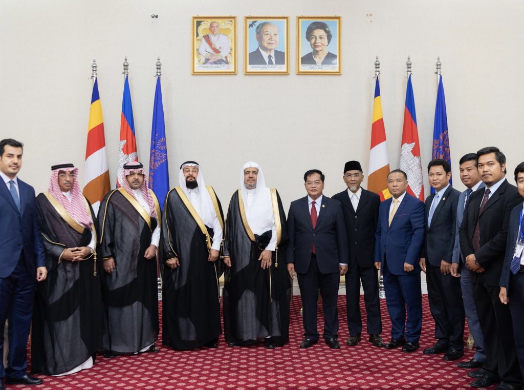 Au Cambodge MohammadAlissa rencontre Othmane Hassan le Ministre principal avec le grand mufti